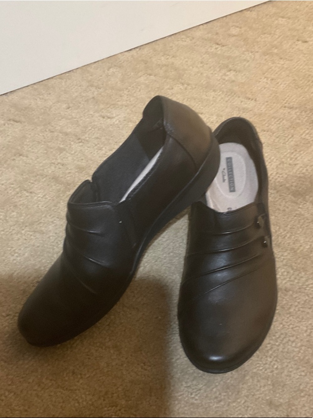 Clarks Black Women's Casual Slip-On Loafers